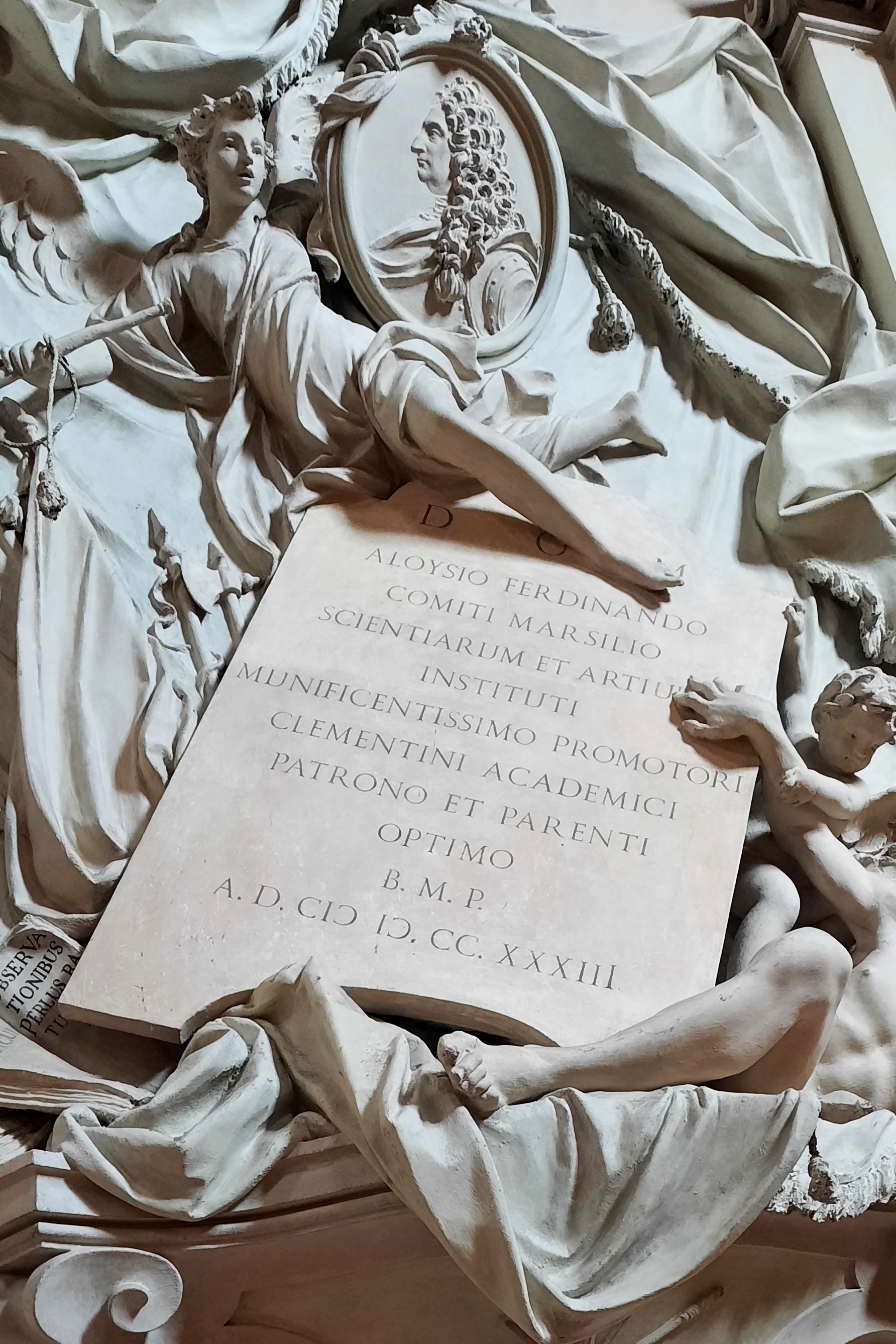 Luigi Ferdinando Marsili's monument and head, Basilica di San Domenico, Bologna - 03.jpg